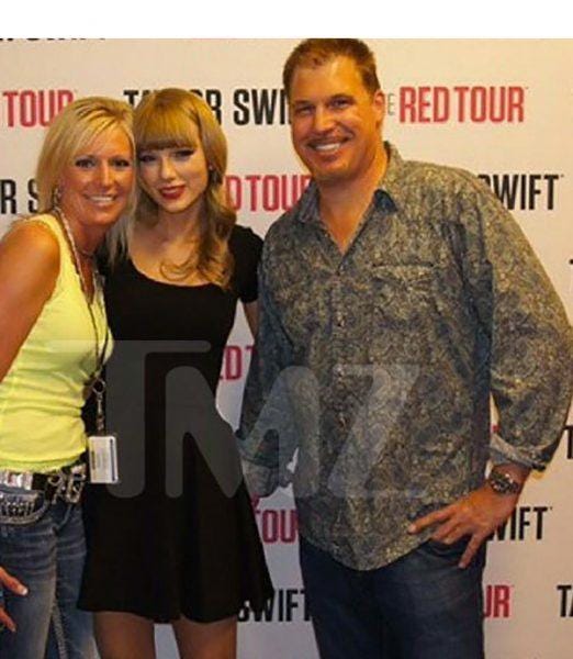 david mueller groping taylor swift rear images