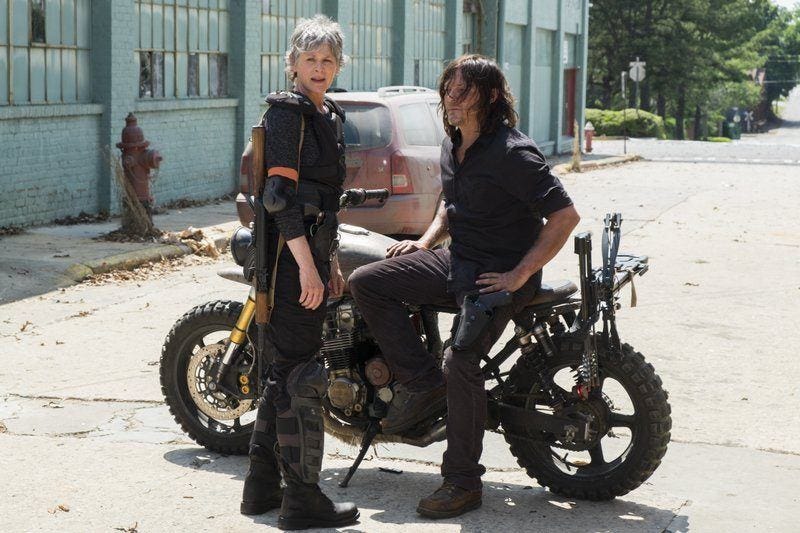 walking dead carol with daryl dixon motorcycle