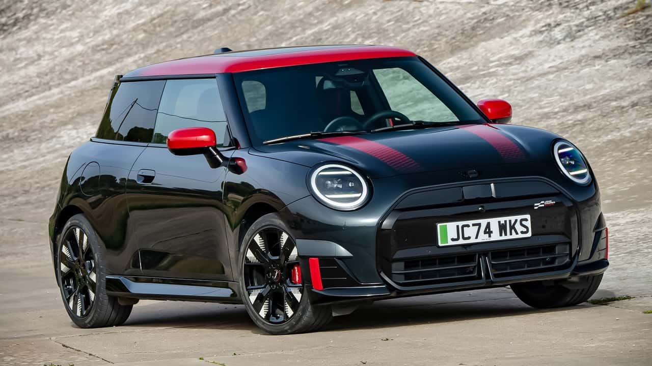 MINI John Cooper Works Electric 2024