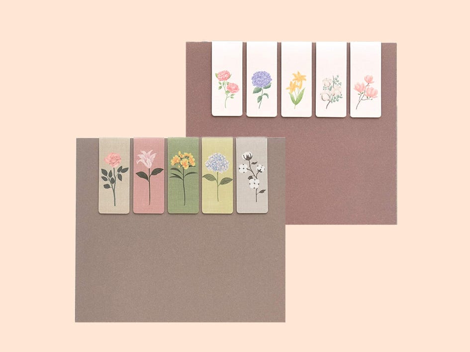 Floral magnetic bookmarks