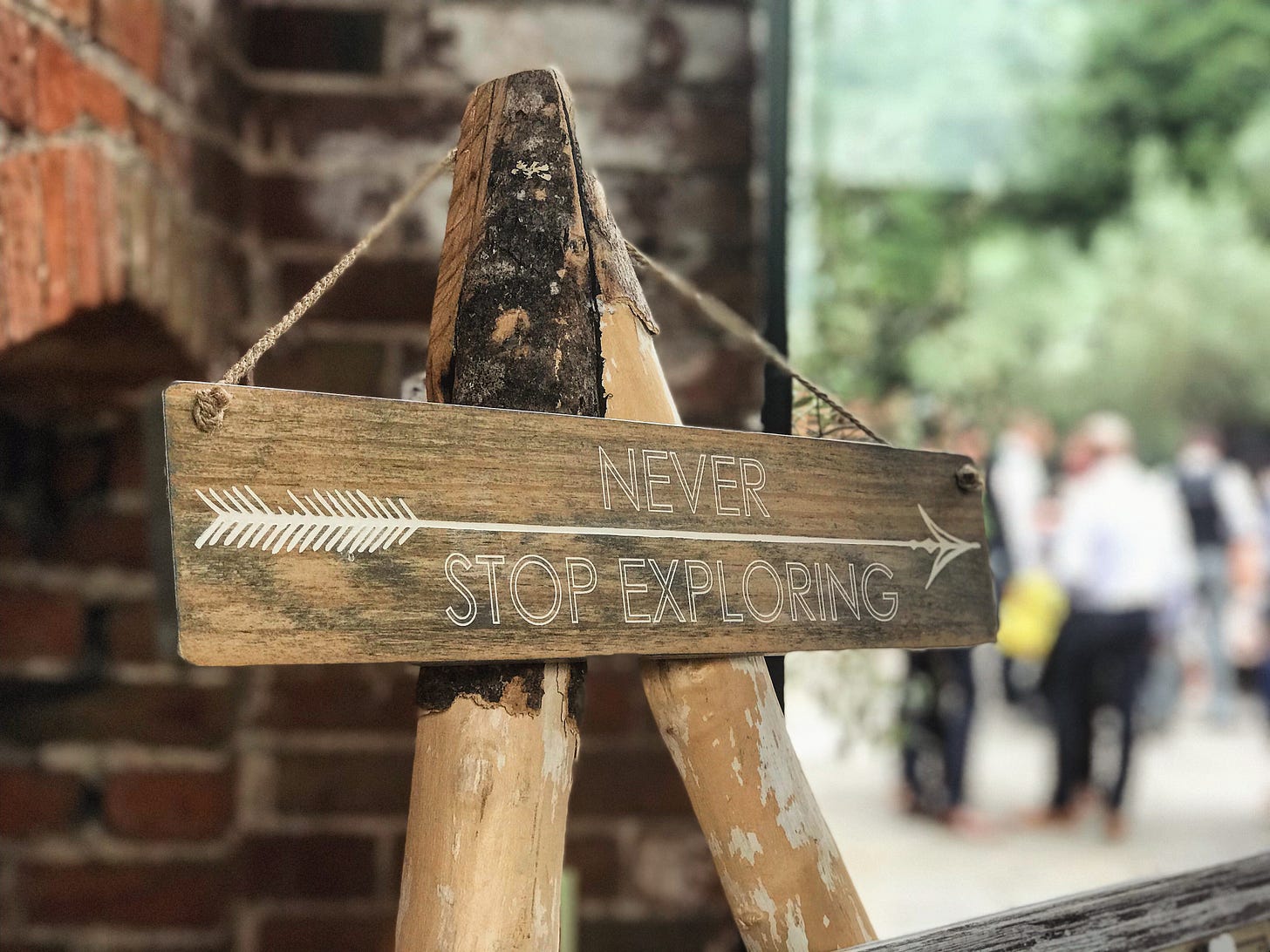 Free Never Stop Exploring Signboard Stock Photo
