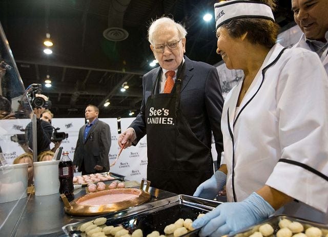 At Berkshire meeting, See's candymaker outshines Warren Buffett