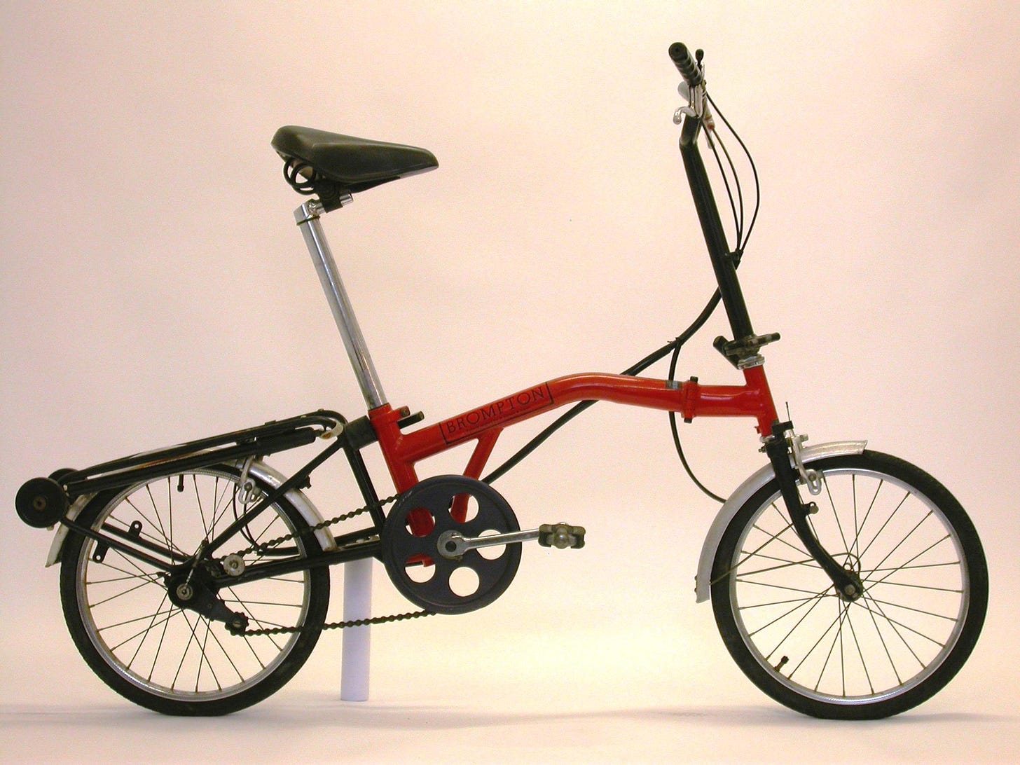 Brompton Bicycle on X: "#ThrowbackThursday from 1982 - the first bike made  out of a run of 400! http://t.co/kOFDJlp0Xv" / X