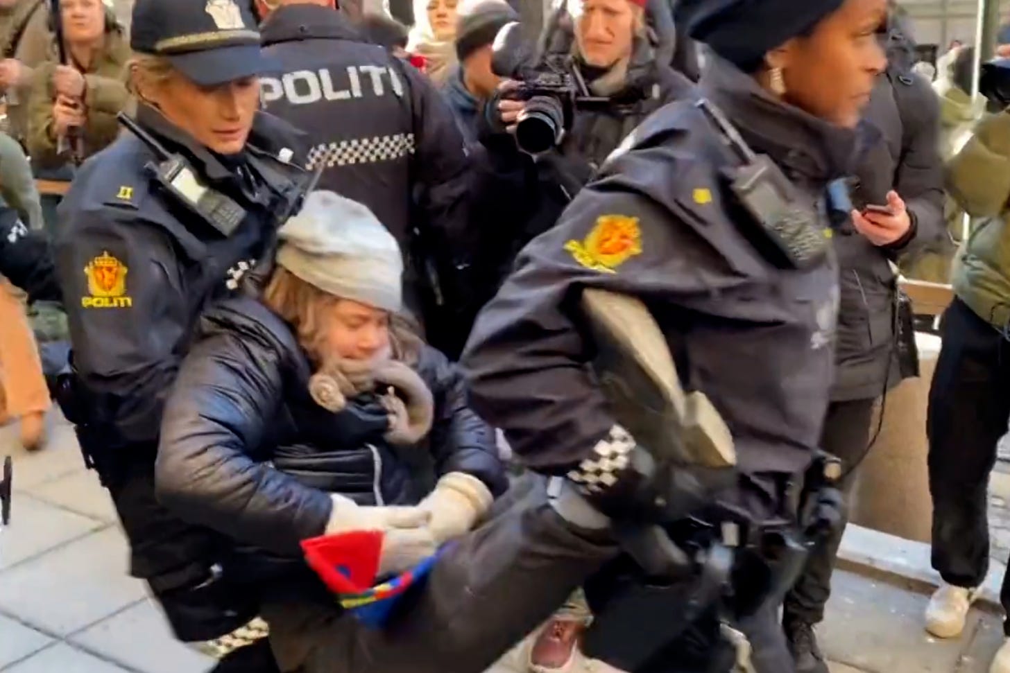 Greta Thunberg arrested and physically removed by police during Oslo  protest | Marca