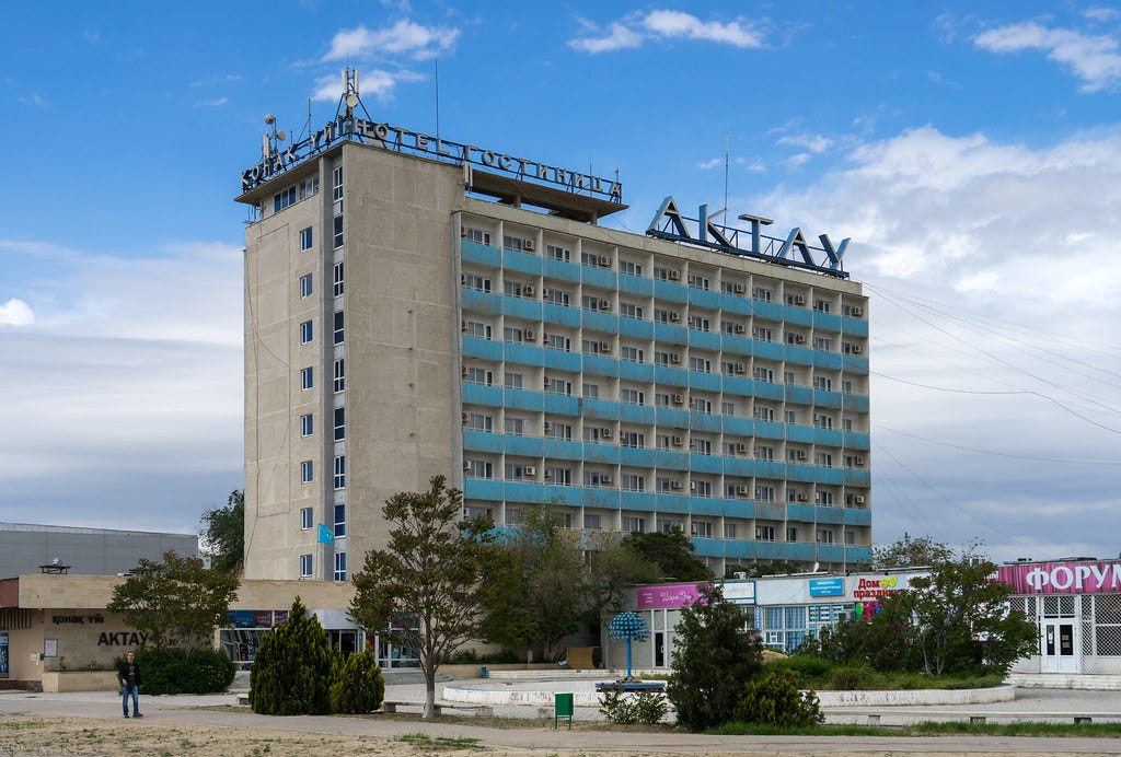 Aktau: Hotel Aktau | A typical Soviet hotel block remains al… | Flickr