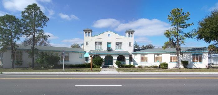 Old Hotel in Bowling Green, Florida