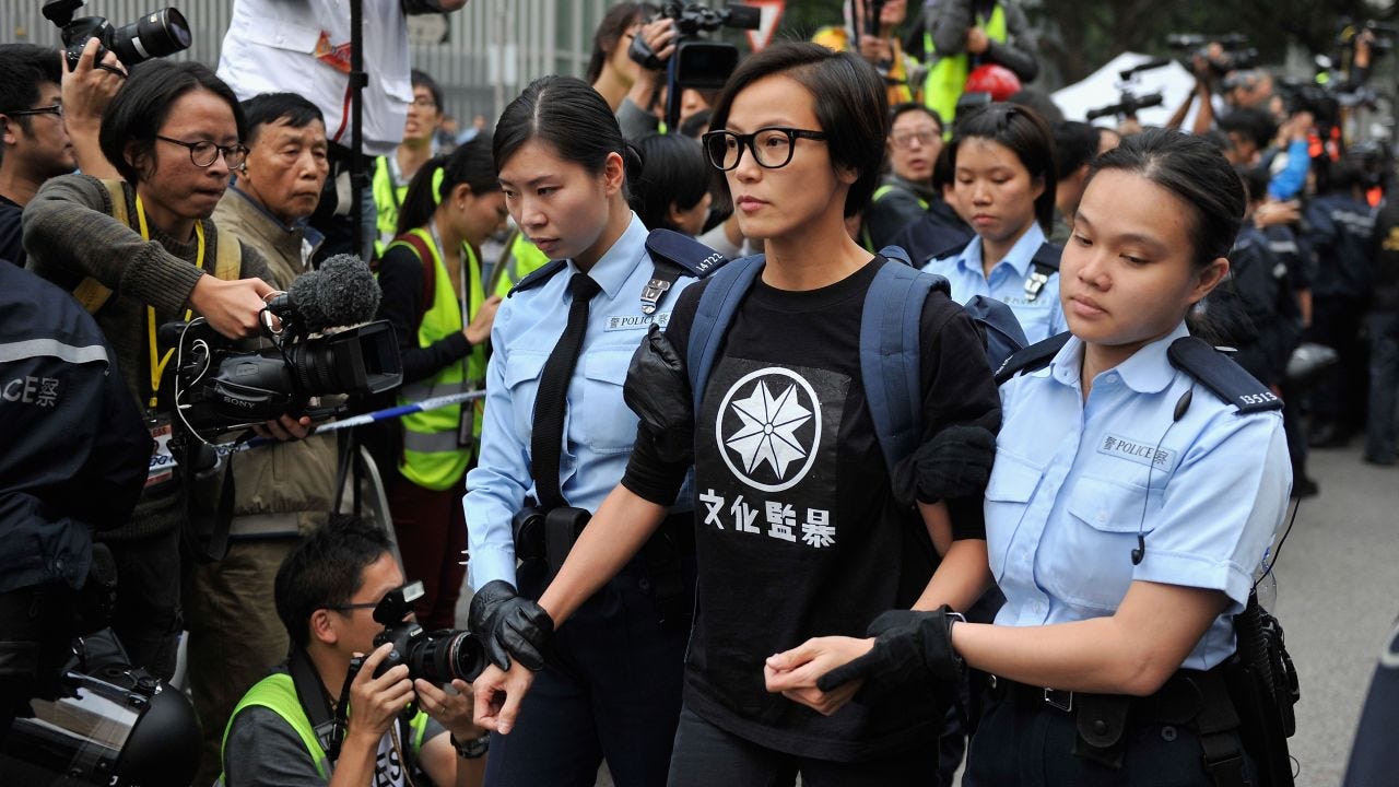 Denise Ho: From Cantopop queen to Hong Kong democracy fighter | CNN