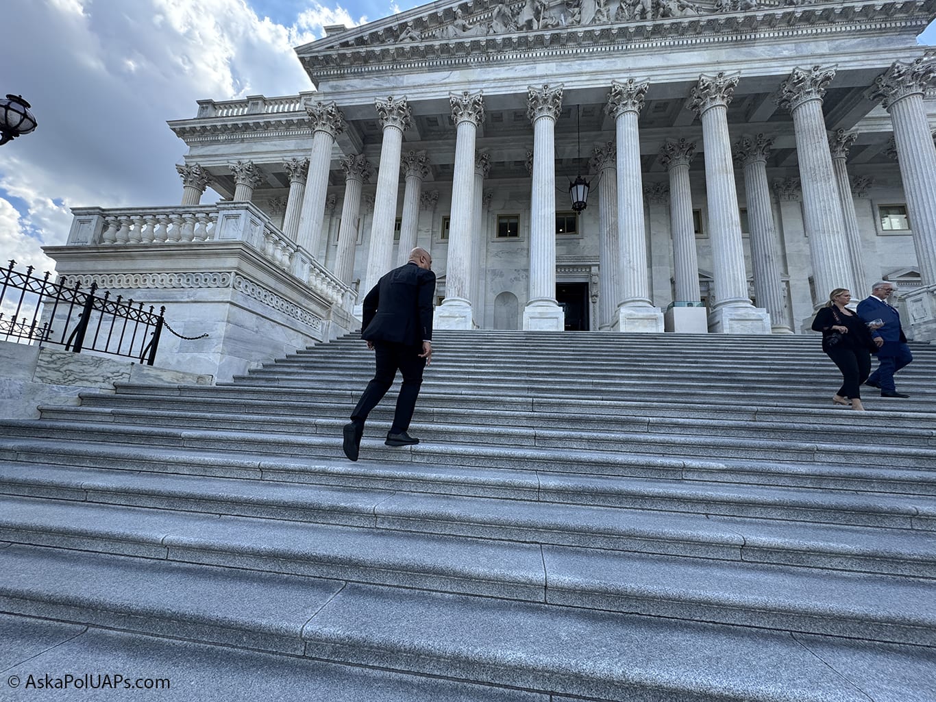 Rep. Andre Carson bolts up the steps of the US Capitol ahead of a vote in the US House. Photo: Matt Laslo © AskaPol.com Rep. Andre Carson bolts up the steps of the US Capitol ahead of a vote in the US House. Photo: Matt Laslo © AskaPol.com
