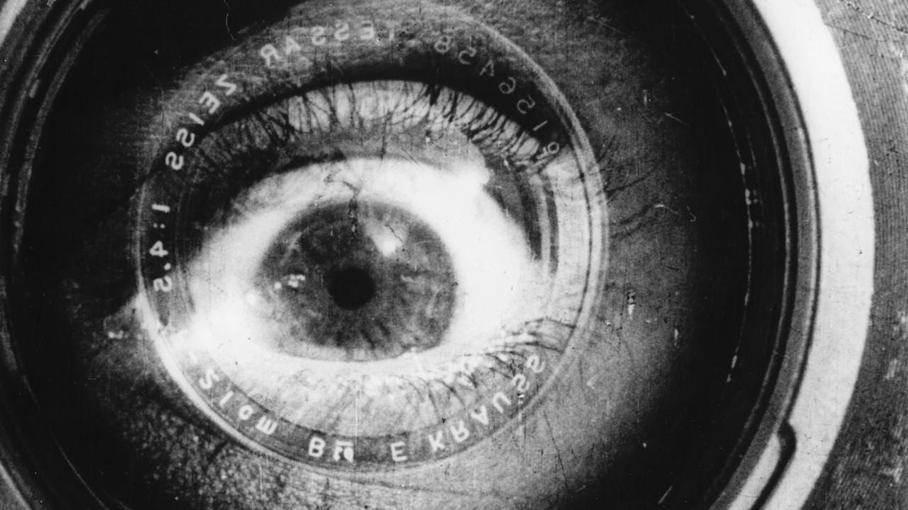 Man With a Movie Camera (1929) | MUBI