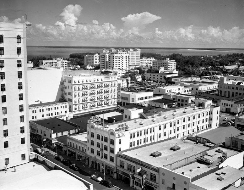 Roberts Hotel on Flagler Street on September 11, 1942. Courtesy of Casey M. Piket.