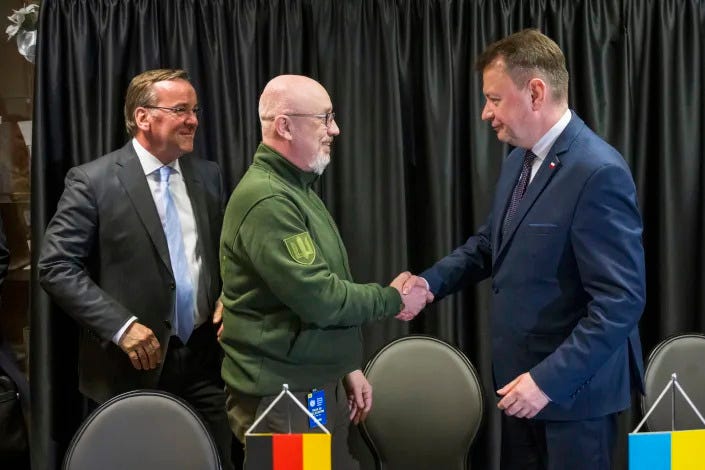 From left, German Defense Minister Boris Pistorius, Ukrainian Defense Minister Oleksii Reznikov and Polish Defense Minister Mariusz Blaszczak 