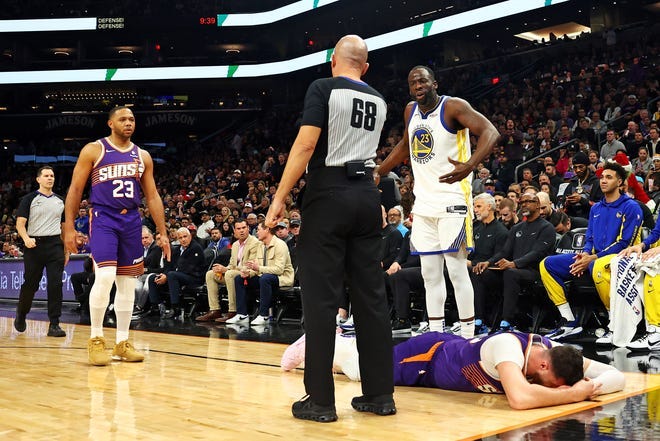Draymond Green ejected for hitting Jusuf Nurkic in head
