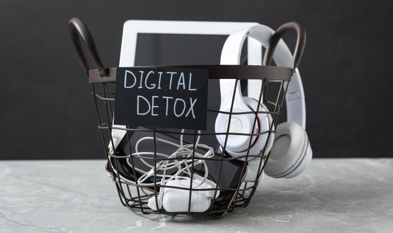 Digital detox tips: simply switch off and be offline