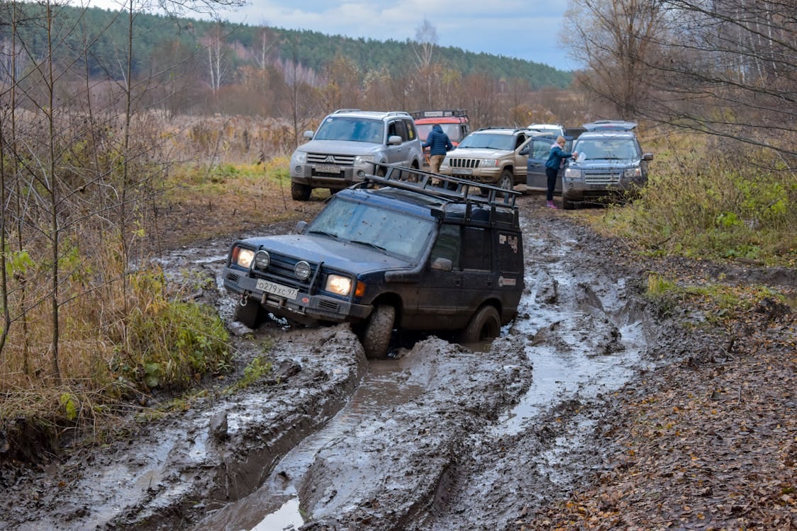 Free Car Stuck on Muddy Road Stock Photo