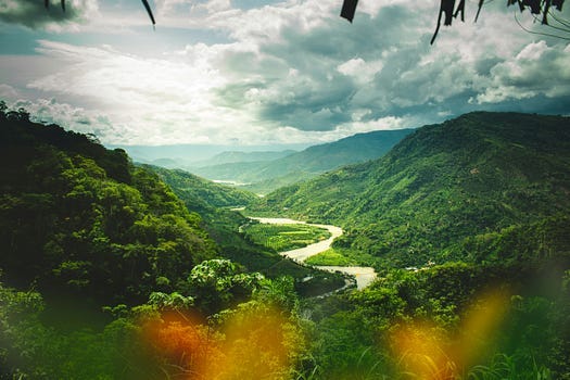 Image of a valley, a picturesque scene.