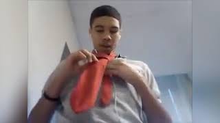 How to tie a tie; with 15-year-old Jayson Tatum 👔 - YouTube