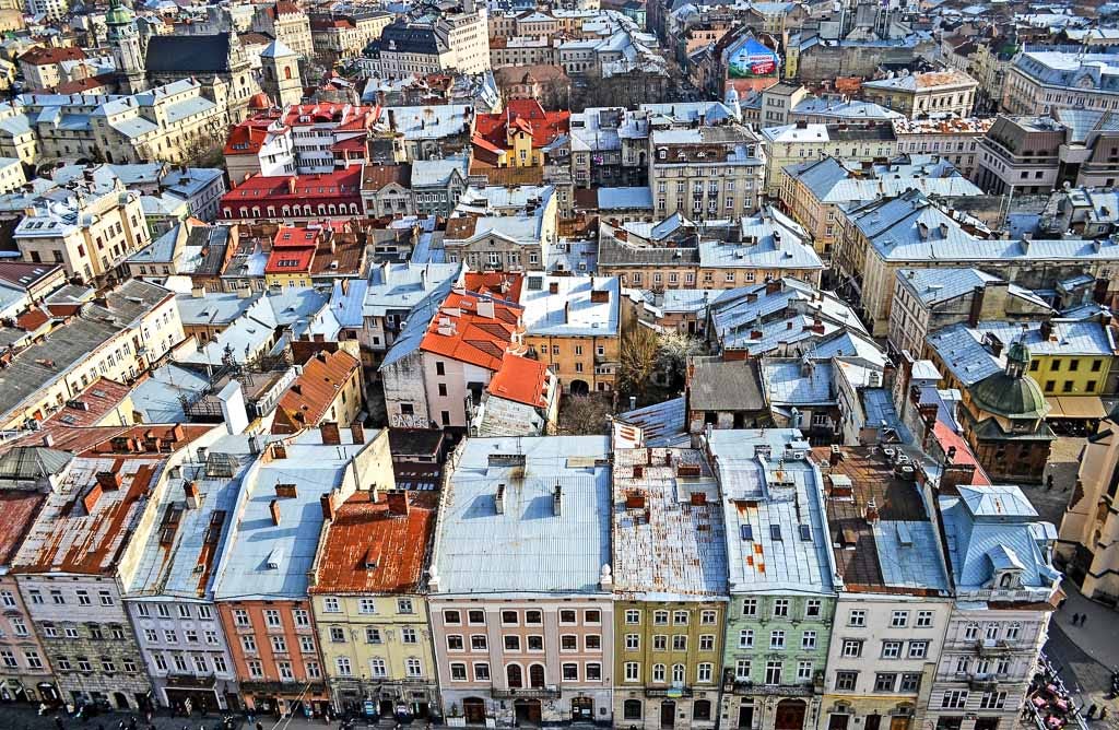 leopoli-lviv-tetti-della-città-ucraina