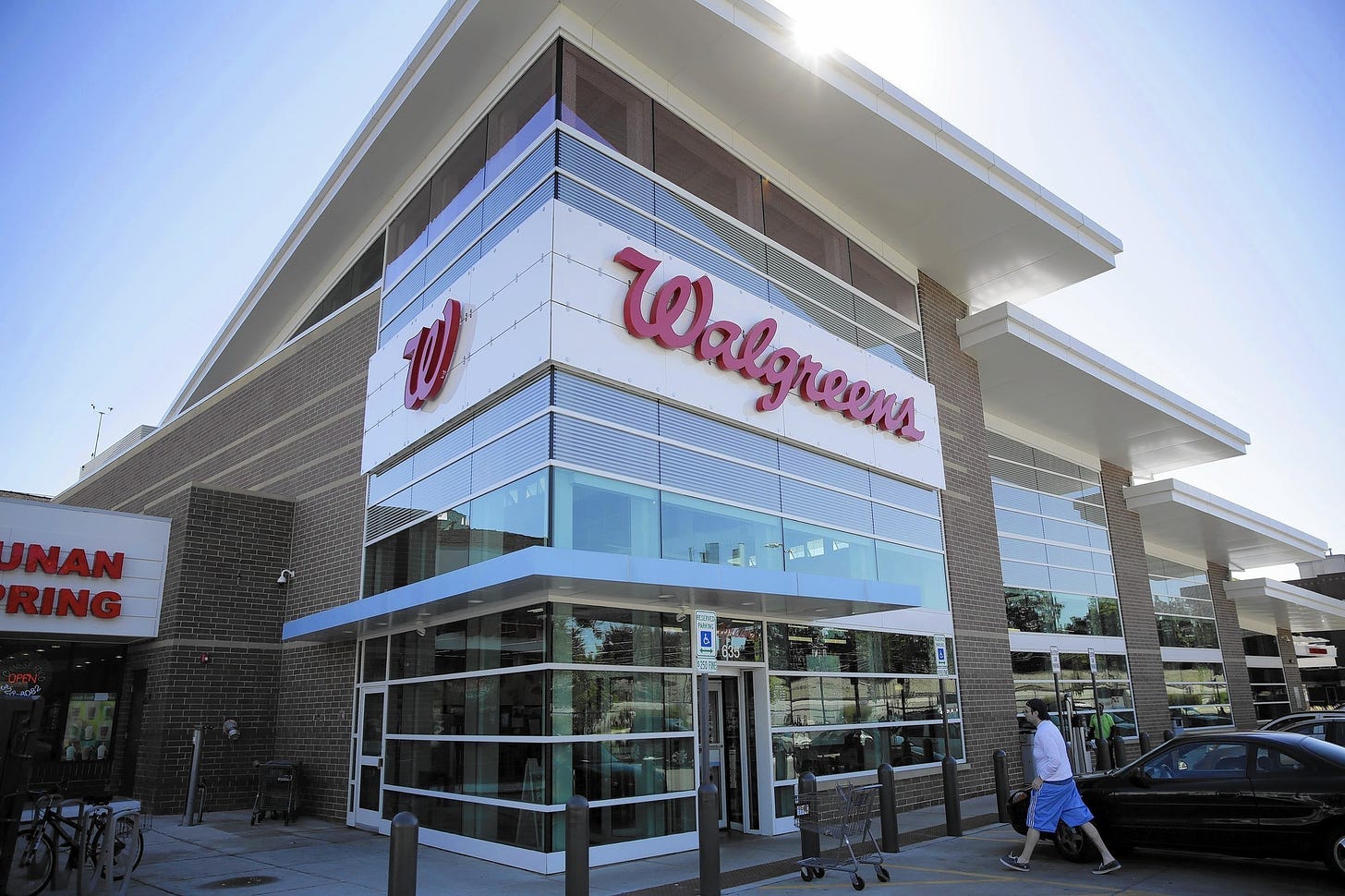 Walgreen nixes "be well" at checkout line - Chicago Tribune