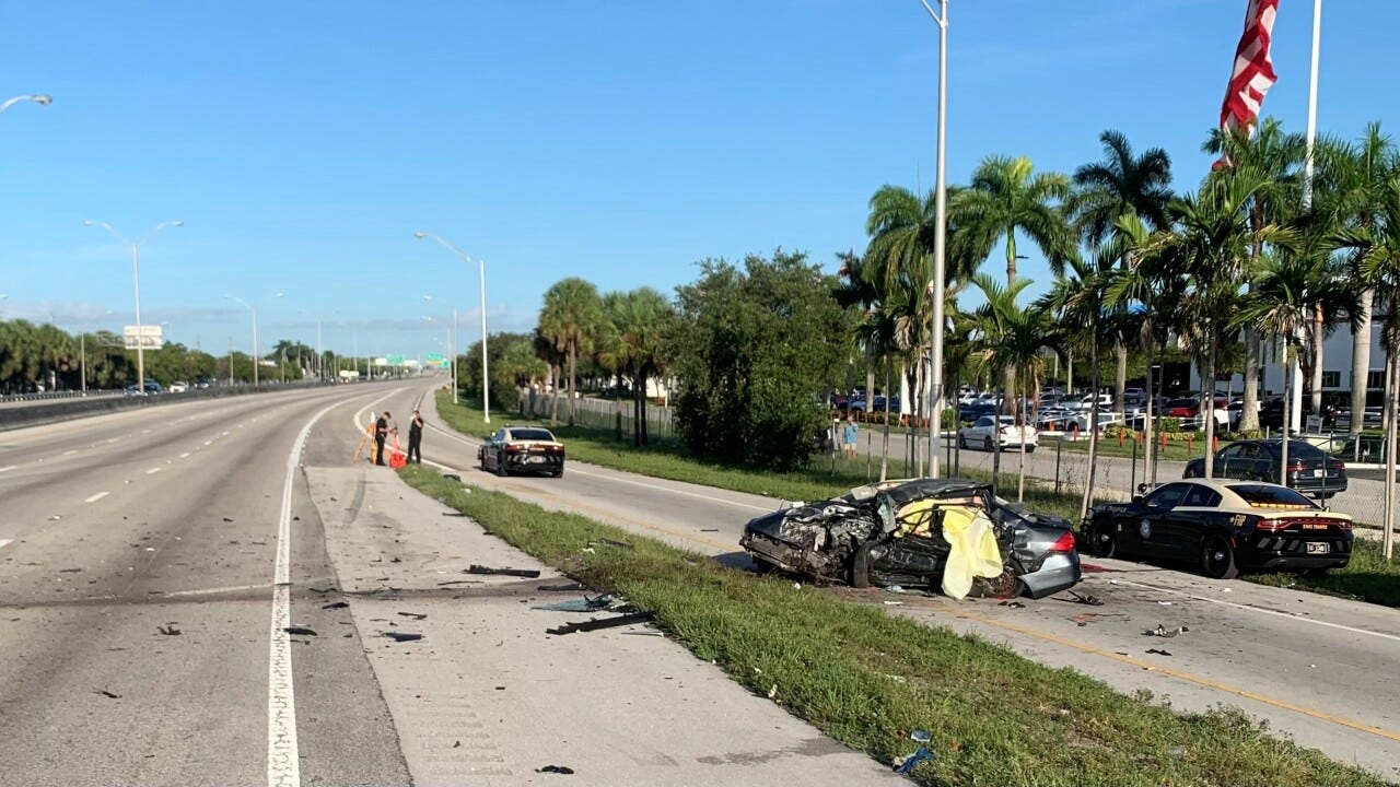 5 people killed after wrong-way crash in Miami-Dade County