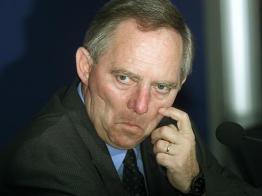 CDU-Politiker Wolfgang Schäuble am 11. Januar 2000 auf einer Pressekonferenz in Berlin, nachdem er Geldzahlungen an ihn durch den Waffenlobbyisten Karlheinz Schreiber eingestanden hat.