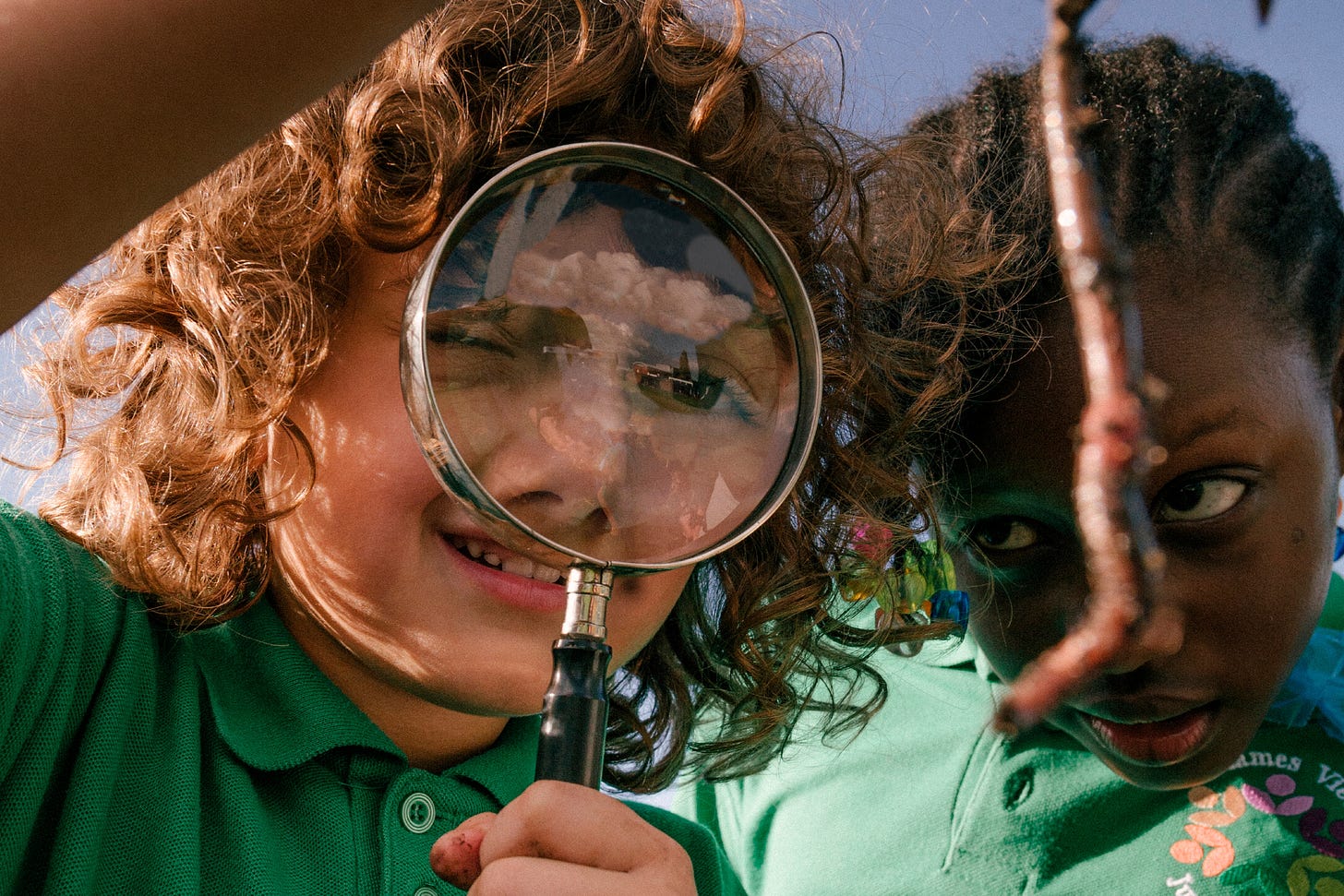 Children learning at SUGi’s Thames View Forest in London, UK. Courtesy of SUGi.