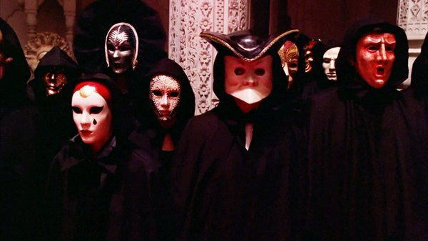 20 Things You Didn't Know About Eyes Wide Shut – Page 13