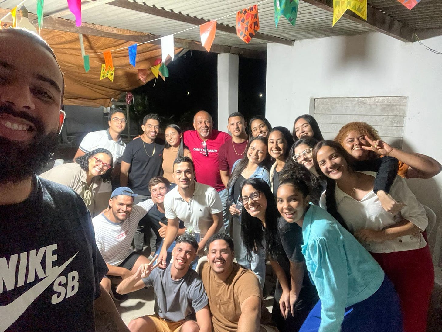 Group picture of the young people Renato meets with in Goiana