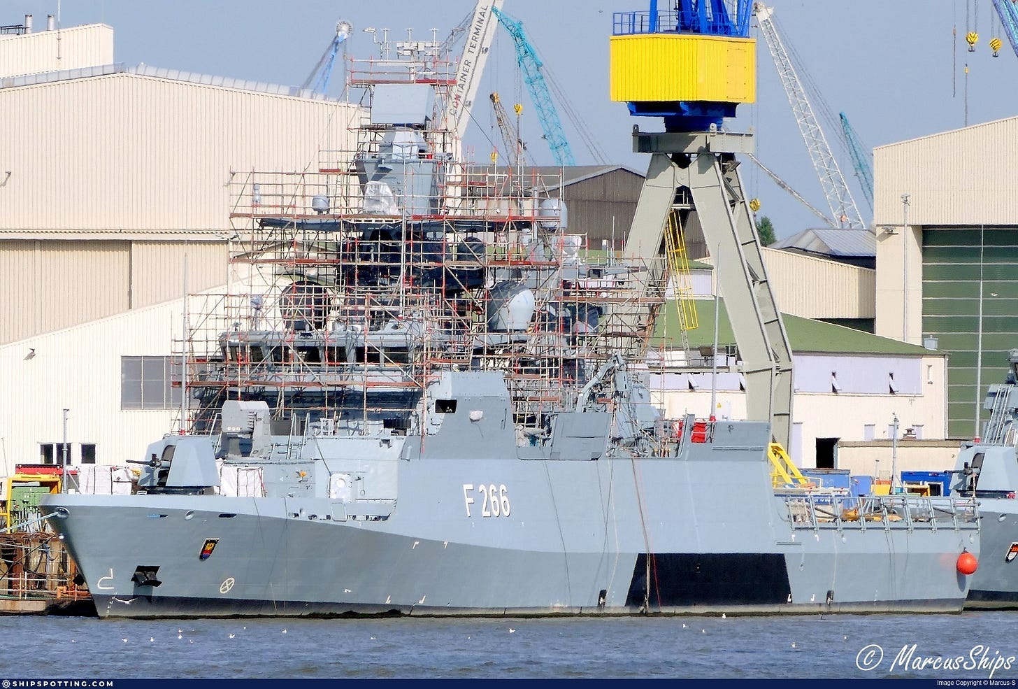 FGS EMDEN F266 - IMO 4742319 - ShipSpotting.com - Ship Photos, Information,  Videos and Ship Tracker