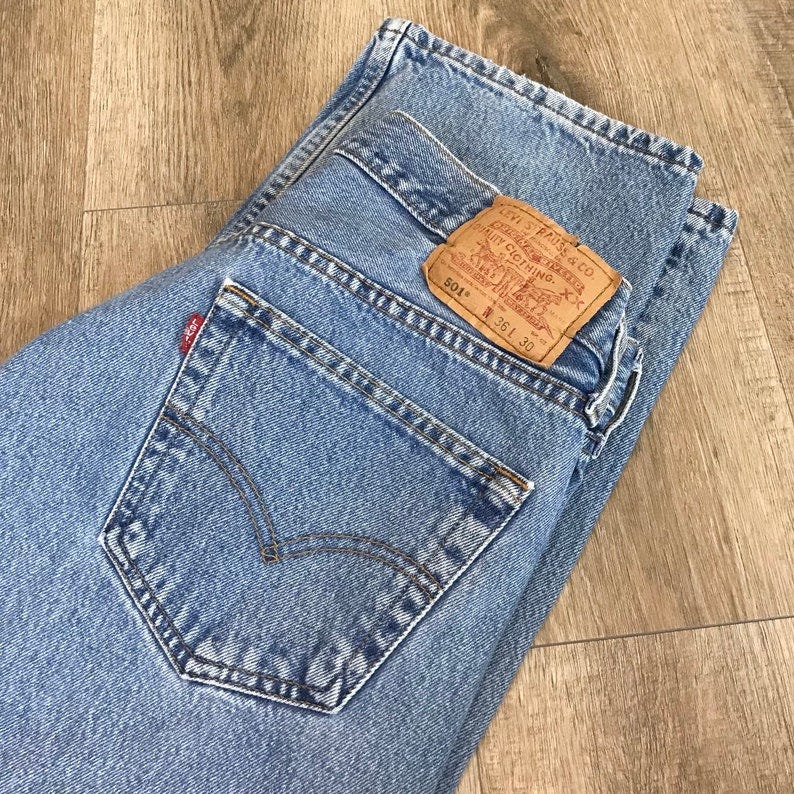 Levi's 501 Vintage Jeans / Size 33 34 image 8