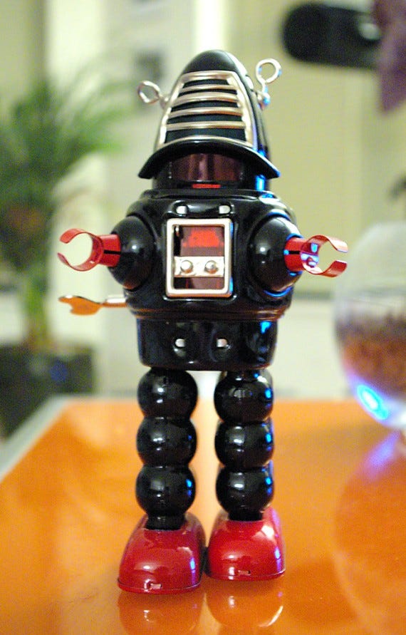 Robot photo for post on website SEO tips