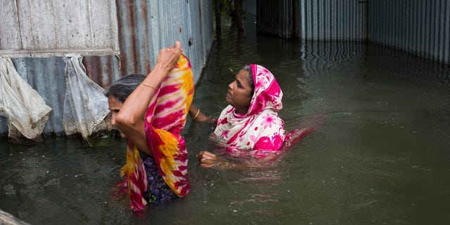 Paesi del mondo più pericolosi per le donne a causa del cambiamento  climatico