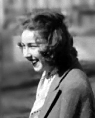 Black and white photo of Flannery O'Connor from 1947