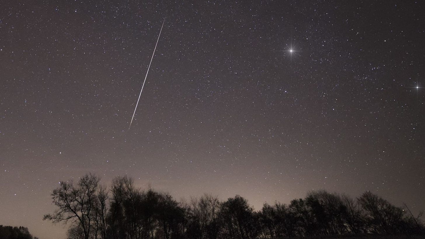 How to spot a fireball from the first branch of the Taurid meteor showers