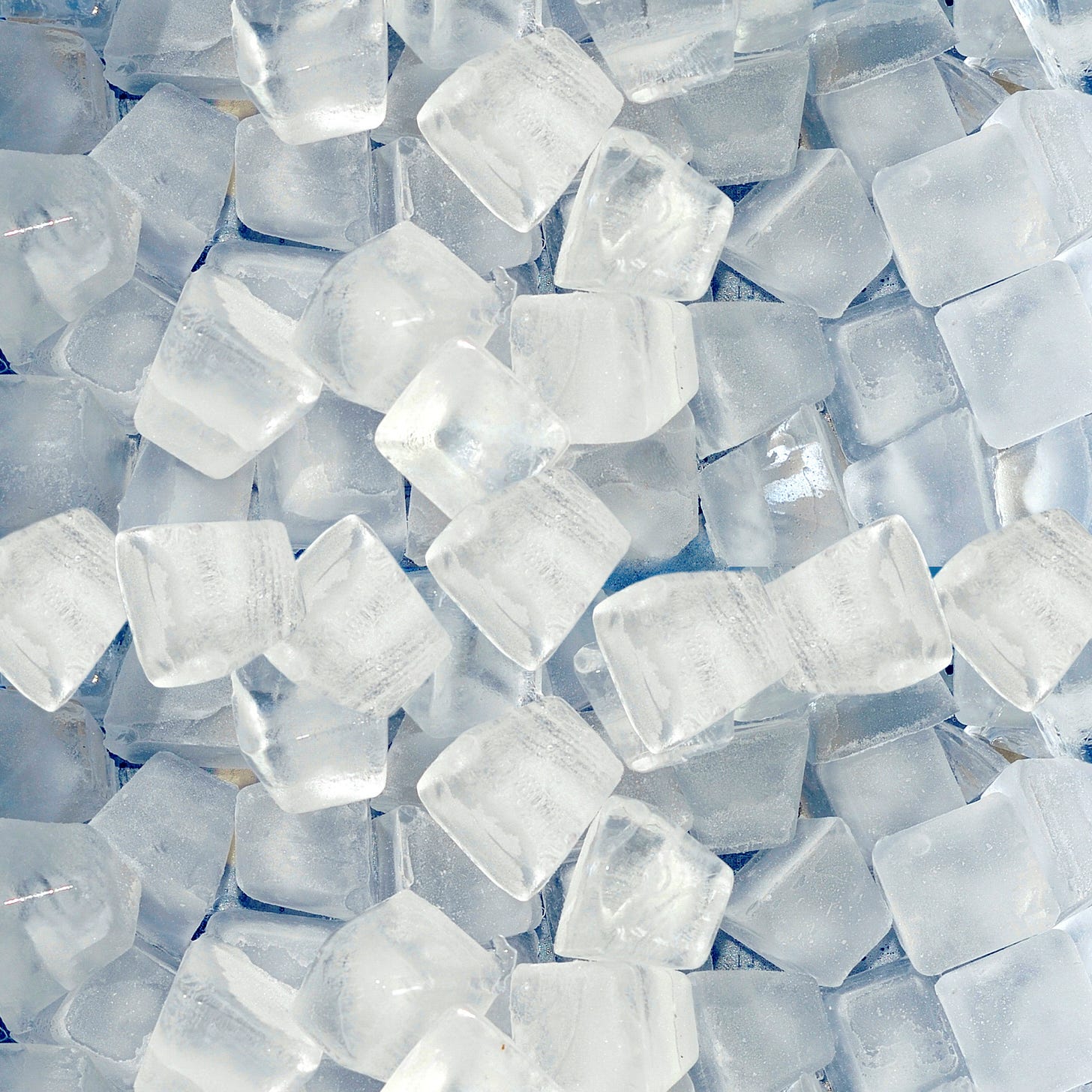 Ice cubes and crushed ice from Valais | Valais Switzerland
