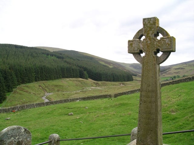 Celtic cross and reputed site of "St... © Chris Eilbeck cc-by-sa/2.0 ::  Geograph Britain and Ireland