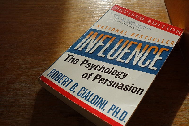 File:Robert B Cialdini - Influence - The Psychology of Persuasion.JPG