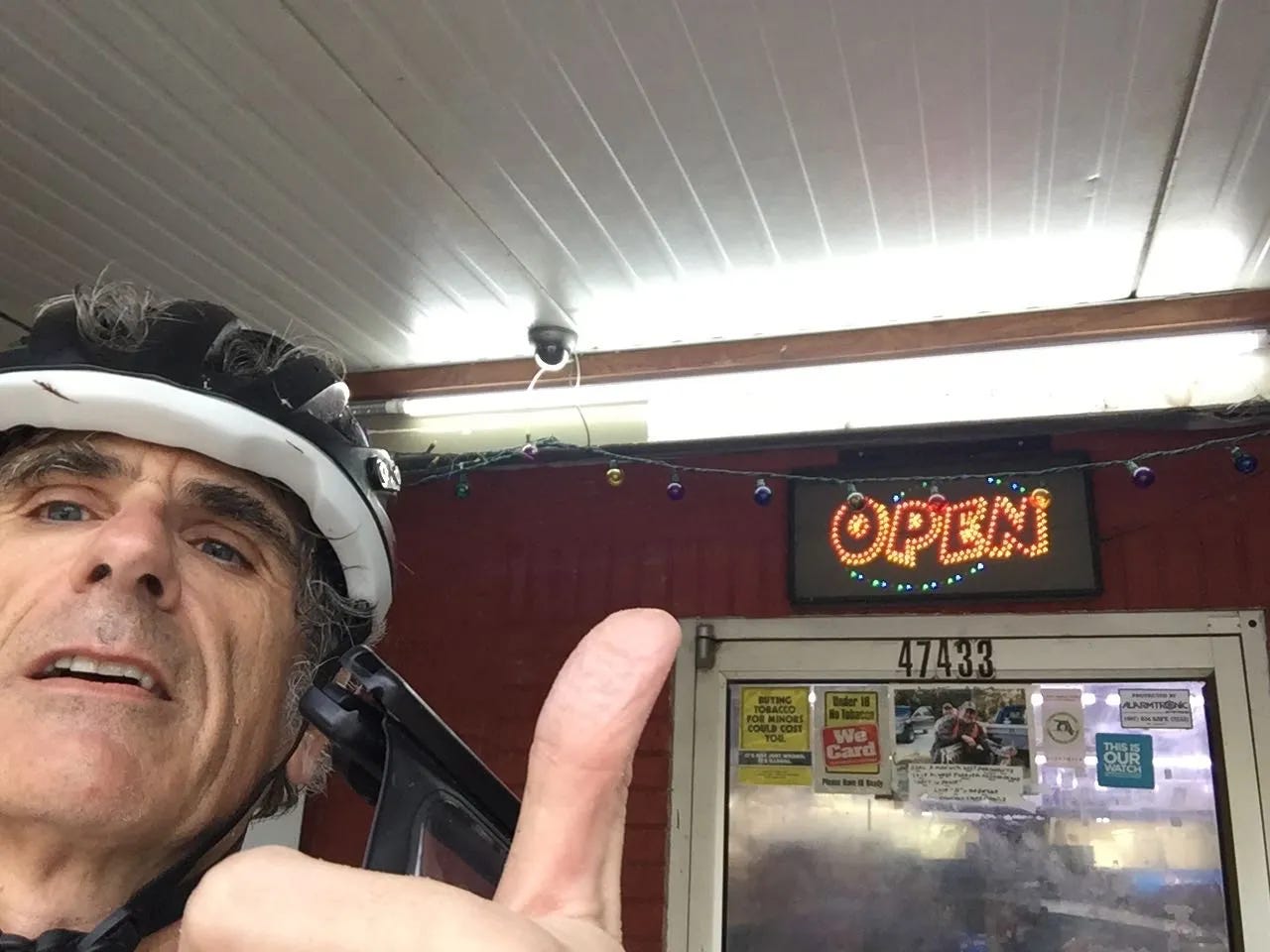 Selfie réglementaire au checkpoint 1 Selfie réglementaire au checkpoint 1