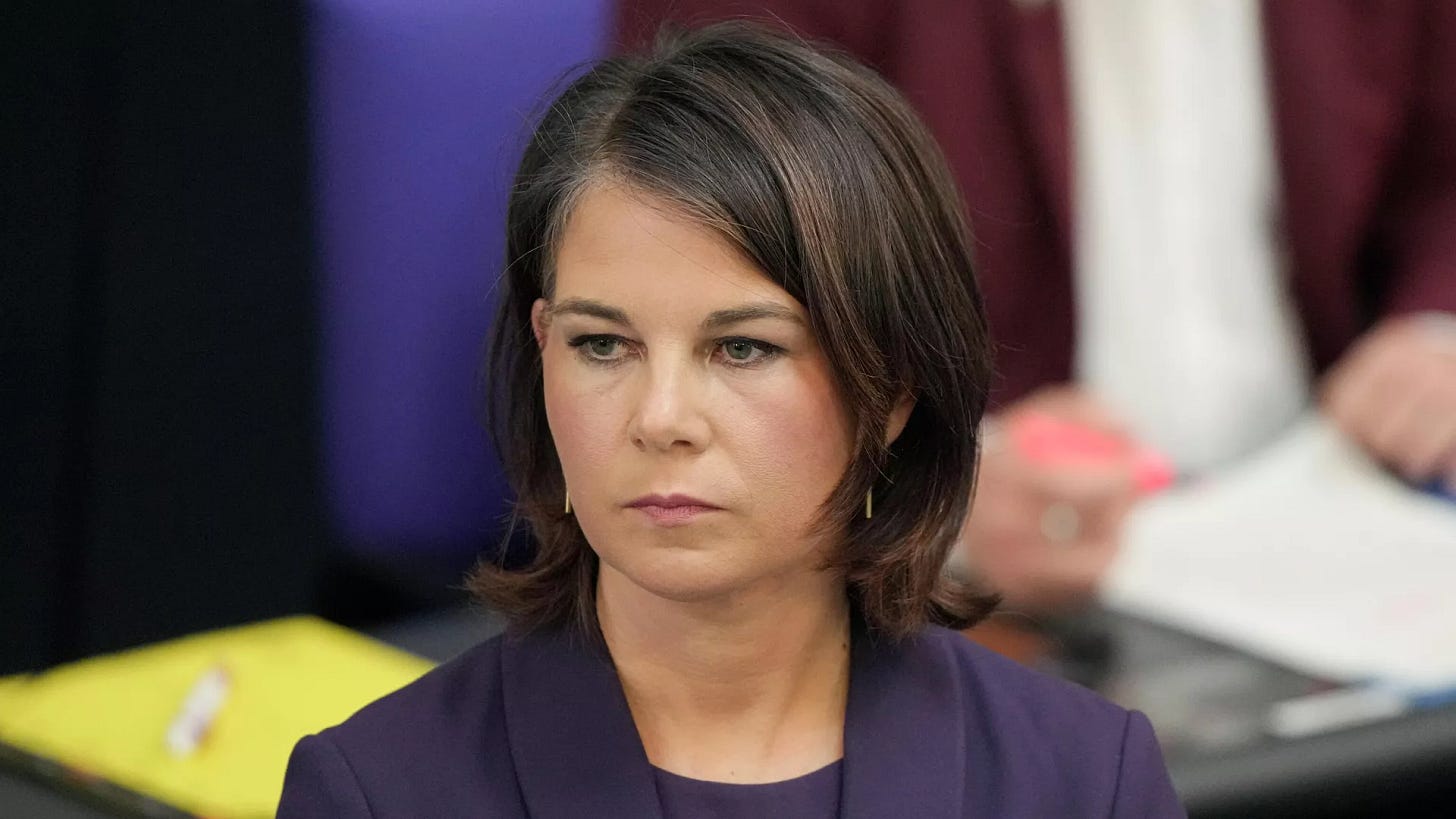German Foreign Minister Annalena Baerbock listens to questions of lawmakers about the German government Ukrainian policy during a session of the German parliament Bundestag in Berlin, Germany, Wednesday, April 27, 2022.  - Sputnik International, 1920, 18.02.2023