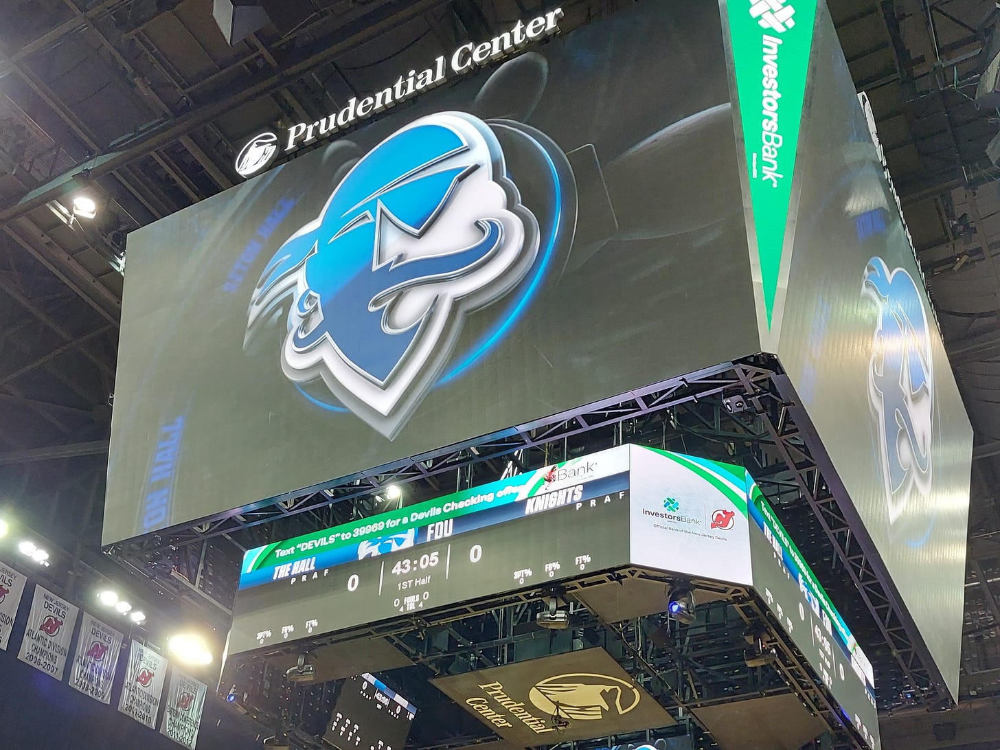 The center-hung scoreboard at Prudential Center before Seton Hall’s 2021-22 season opener against FDU on Nov. 10, 2021. (Photo by Adam Zielonka)