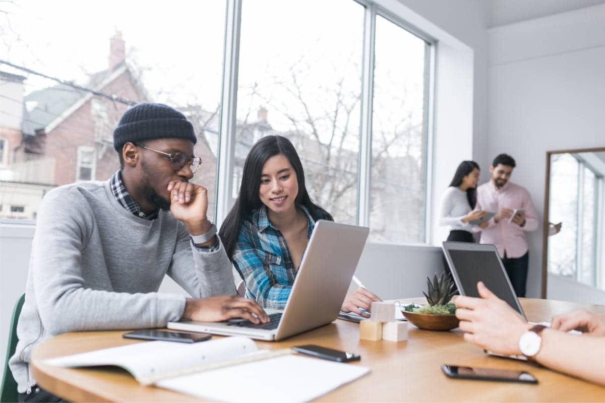 How many hours can you work as an international student in Canada? | CIC  News