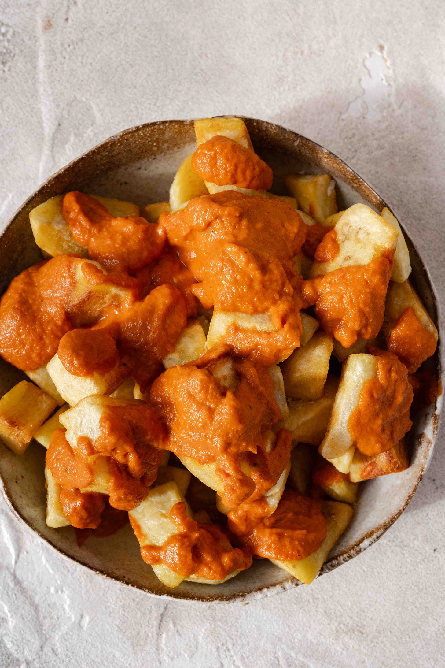 Crispy fried potatoes (Patatas Bravas) - by Daen Lia