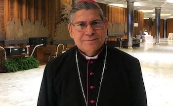 Monseñor Carlos Herrera, obispo de