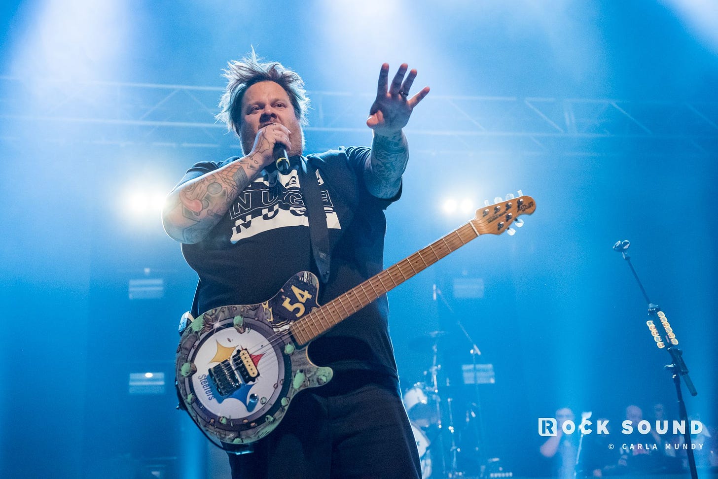 Rock Sound on Twitter: "Bowling For Soup's Jaret Reddick is livestreaming  some special acoustic shows https://t.co/fIcJhruBKc  https://t.co/v5mQbP3eaF" / Twitter