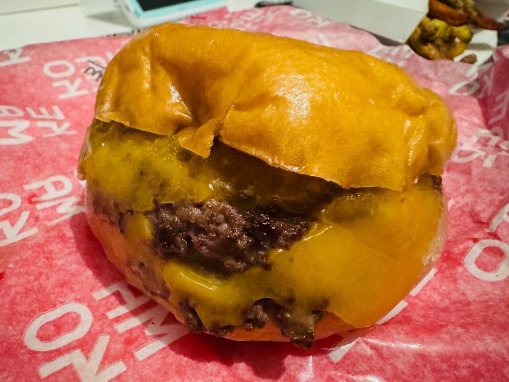 enjoty - Carta de Restaurantes Kemako Japanese Burgers en Barcelona: Wagyu  Cheese Burger