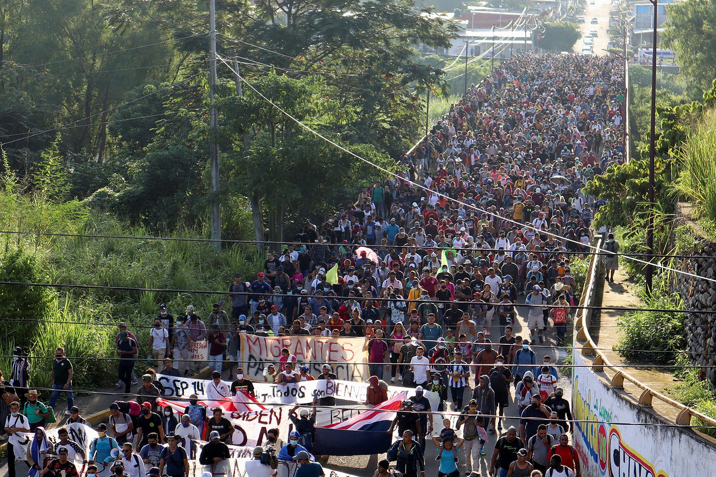 Central American migrants push past Mexican border city en route to US