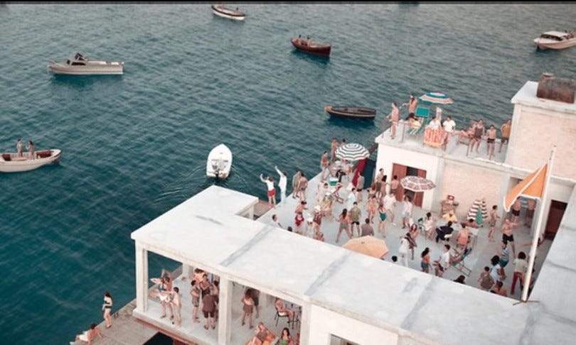 La storia dell'Isola delle Rose, l'utopia della micronazione a largo di Rimini La storia dell'Isola delle Rose, l'utopia della micronazione a largo di Rimini