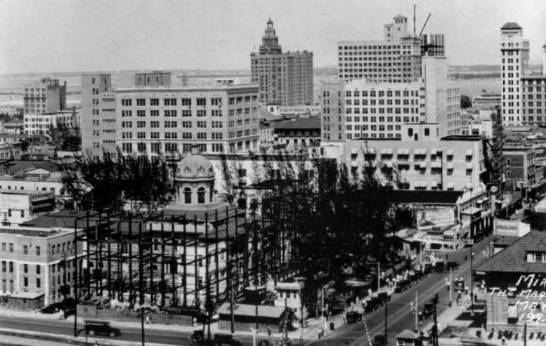 Dade County Courthouse under construction in 1926