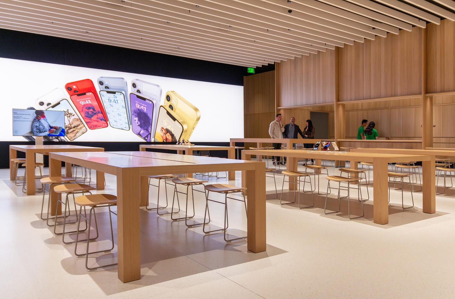 Lowered tables at Apple Tysons Corner.