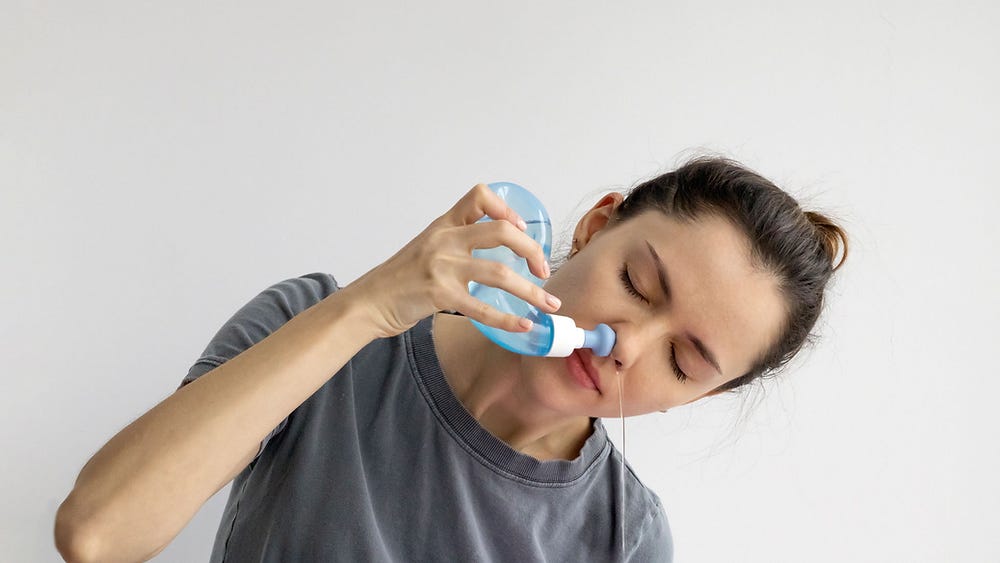 Sinusite: como a lavagem nasal pode ajudar a aliviar seus sintomas