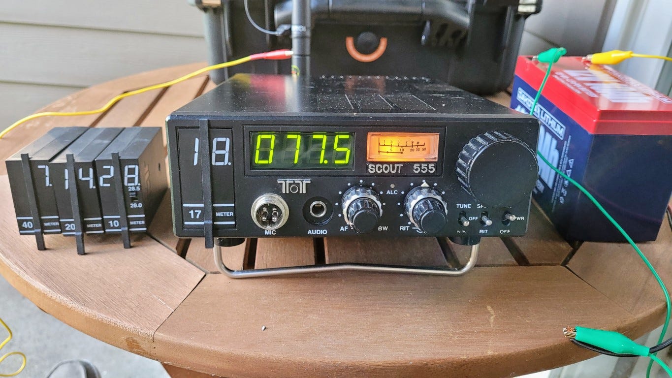 Ten-Tec Scout 555 clipped to Dakota 10 Ah battery